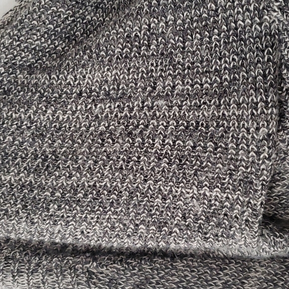 Sweater - Picture 3 of 5